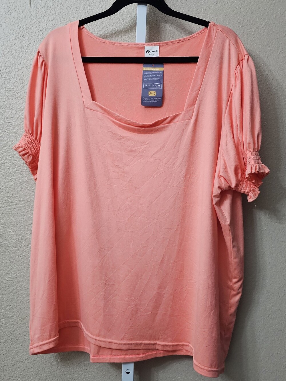 A Misifi Square Neck Puff Sleeve Blouse